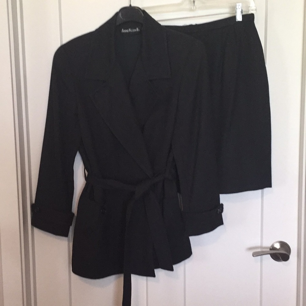 Women’s suit